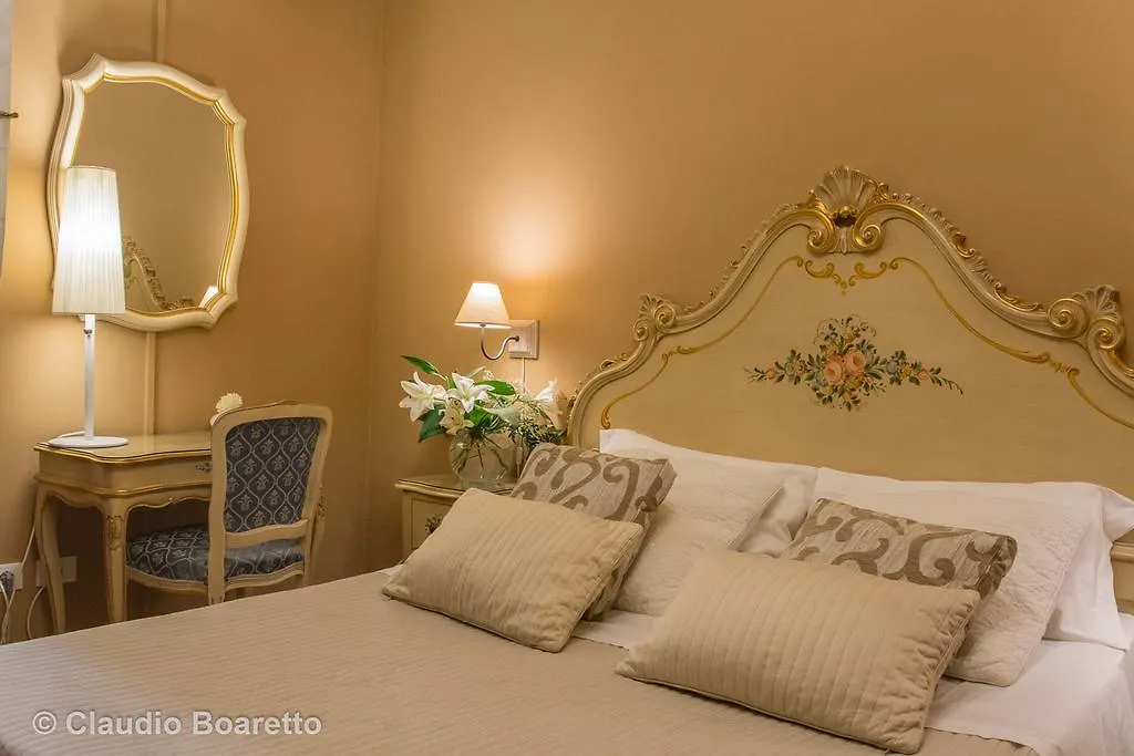 Residenza Al Pozzo Otel Venedik 2*,  İtalya